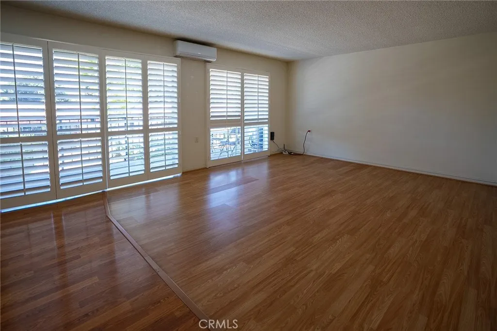 2117 Via Puerta Unit B — photo