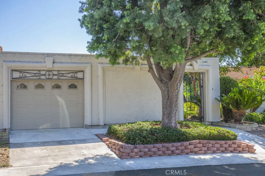 5380 Avenida Sosiega Unit B — photo