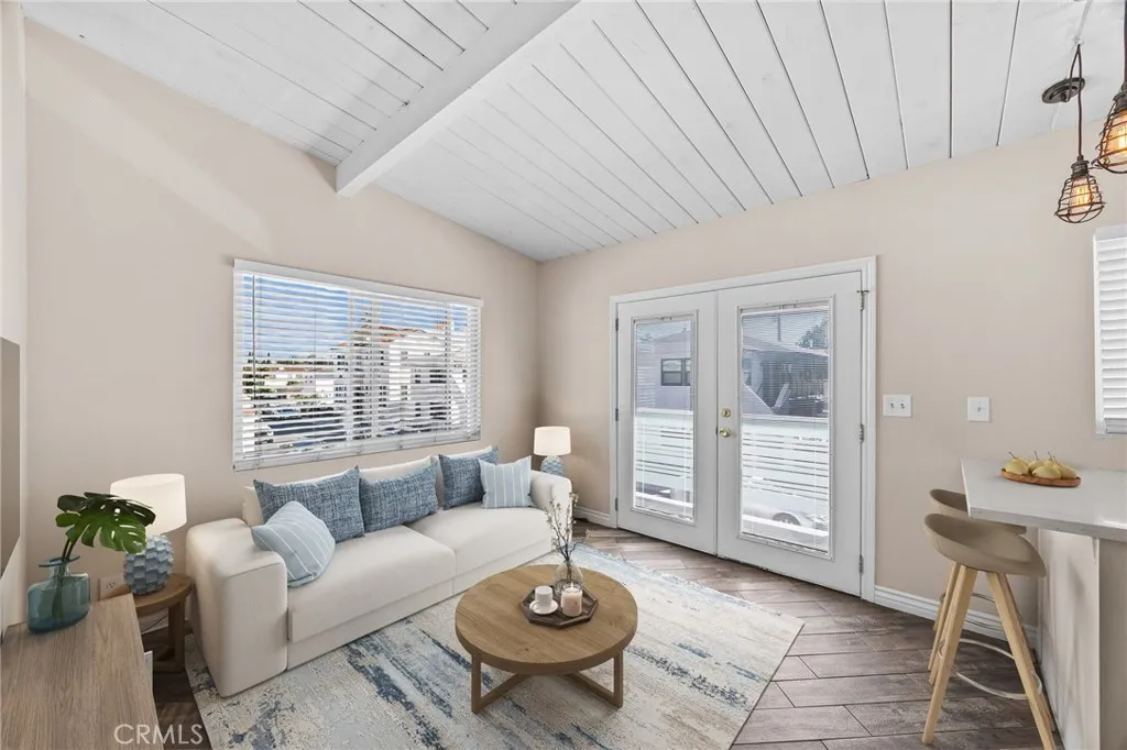 35 Argonne Avenue Unit 6 — photo