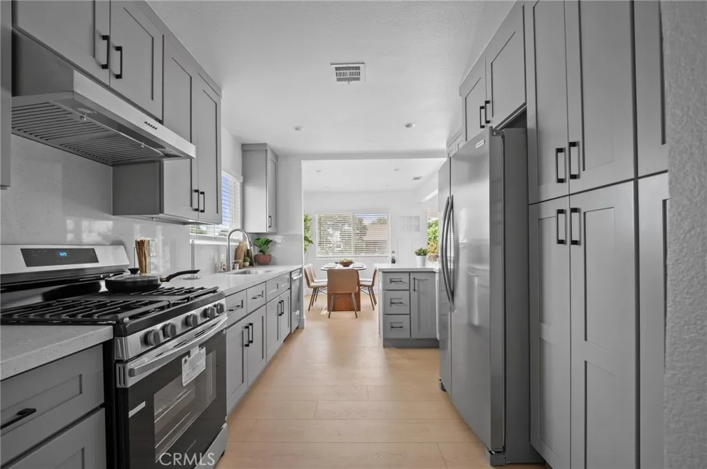 13232 Newell Street — photo