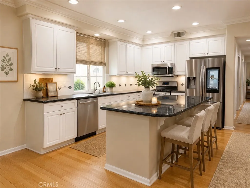 31 Regal — photo