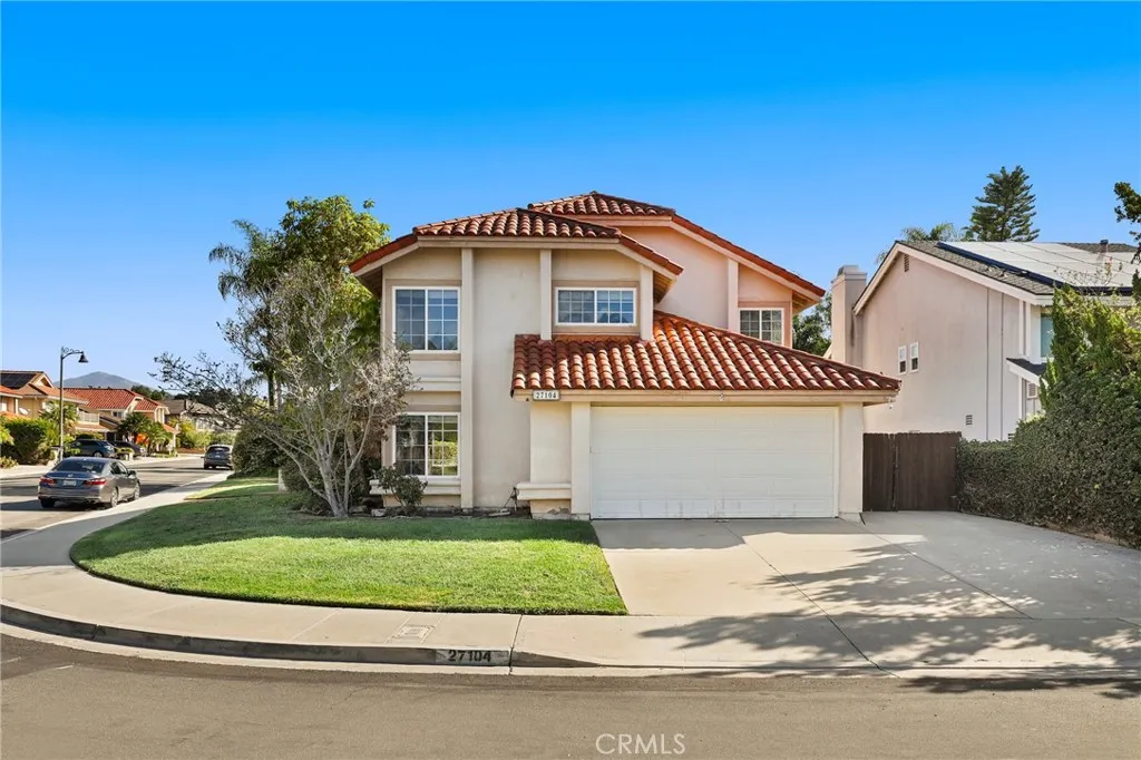 27104 Pinario — photo