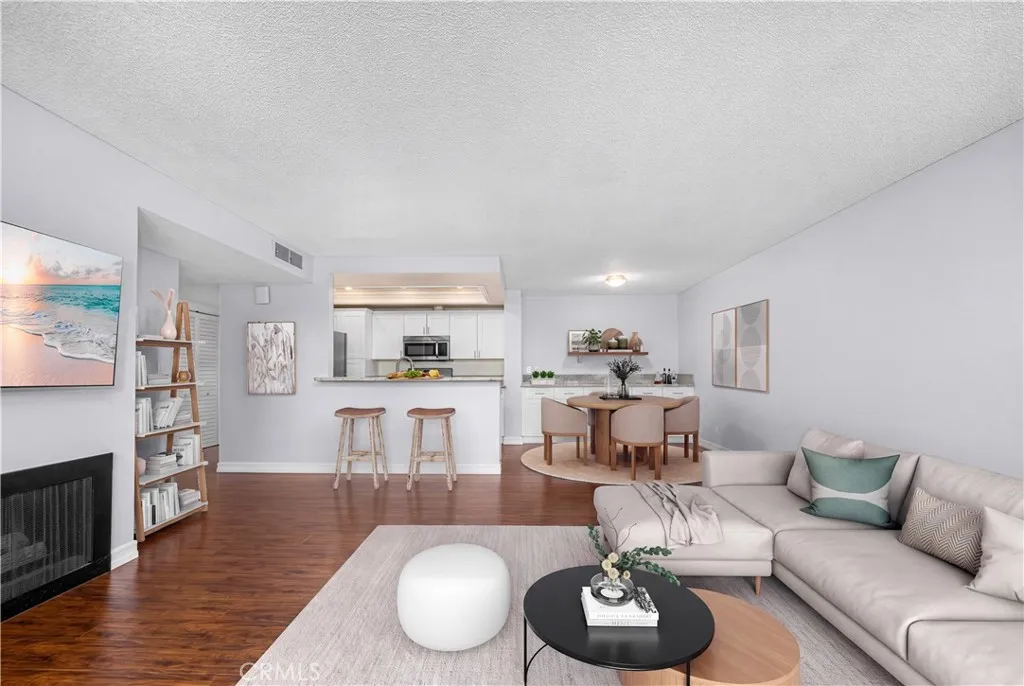 12635 Main Unit 320 — photo