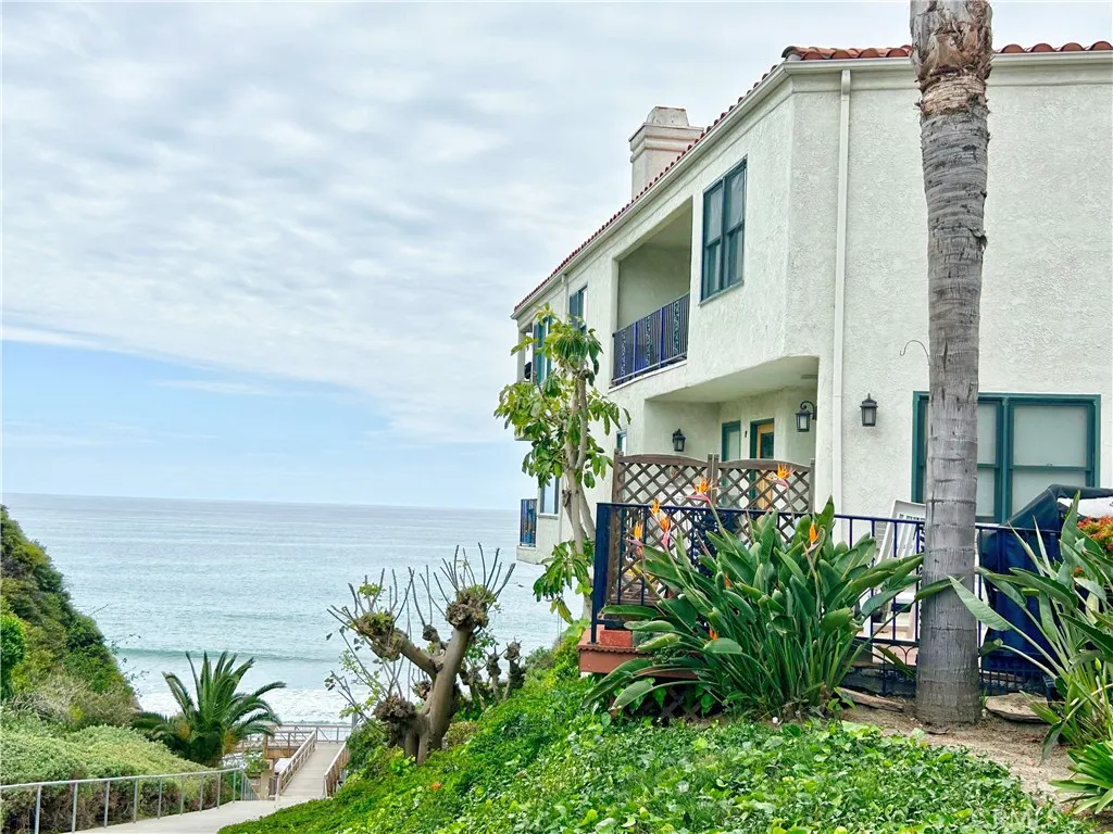 258 W Escalones Unit 6R — photo