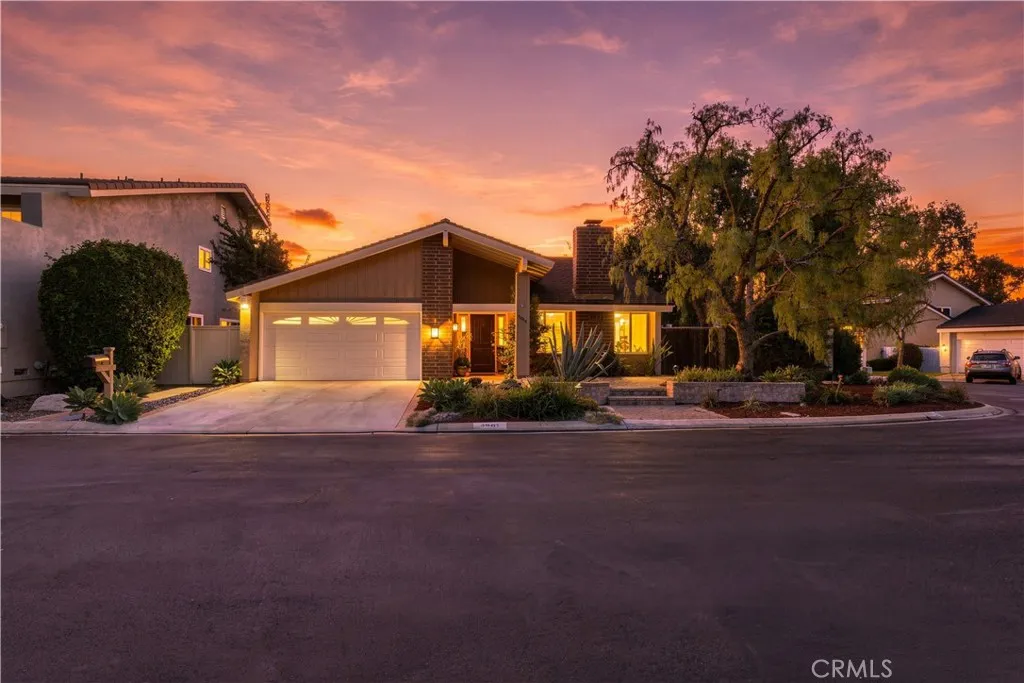 5041 Corkwood — photo