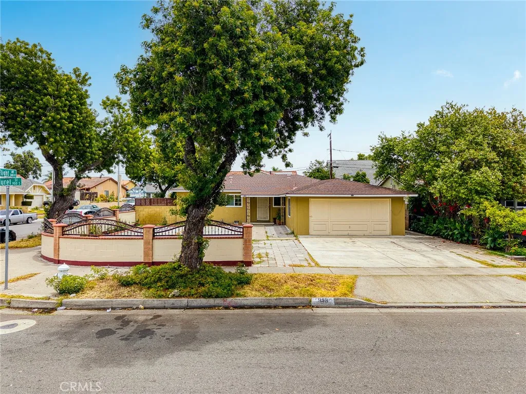 913 S Laurel — photo