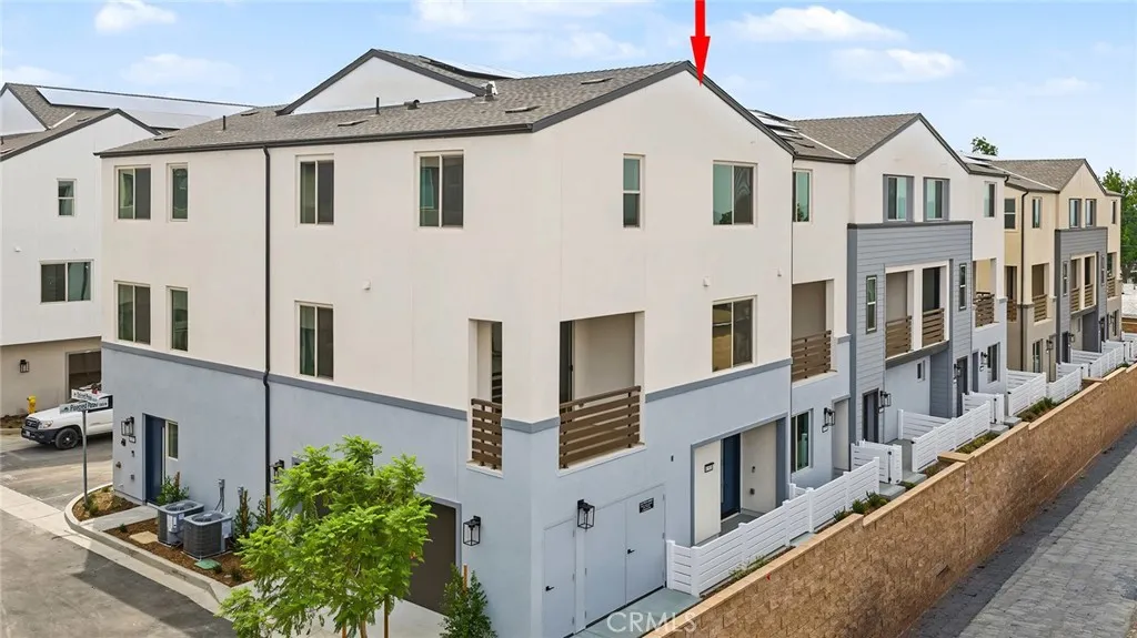 1315 W N Pinecrest Paseo (Canopy #29) — photo