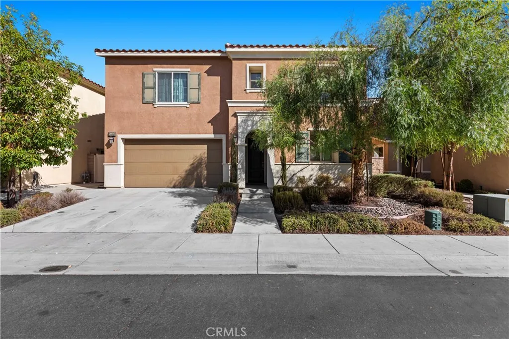 24464 Paxton — photo