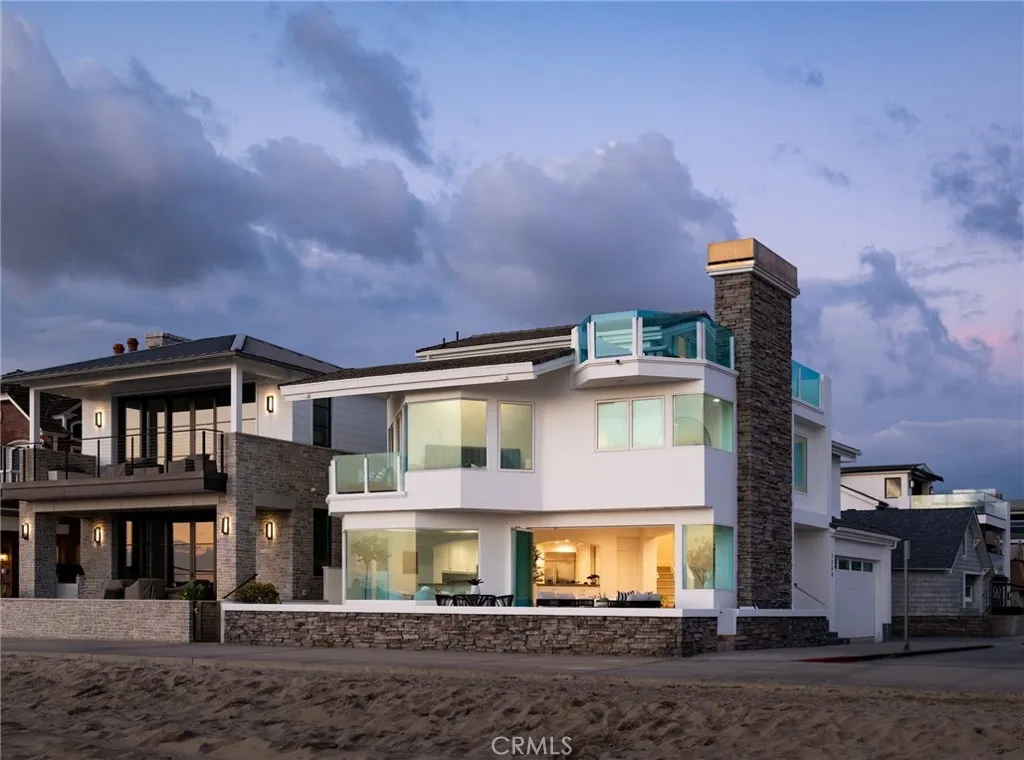 3000 W Oceanfront — photo