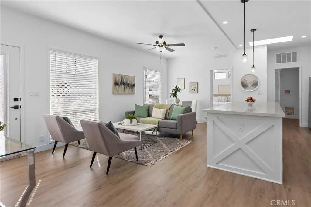 15621 Beach Unit 19 — photo