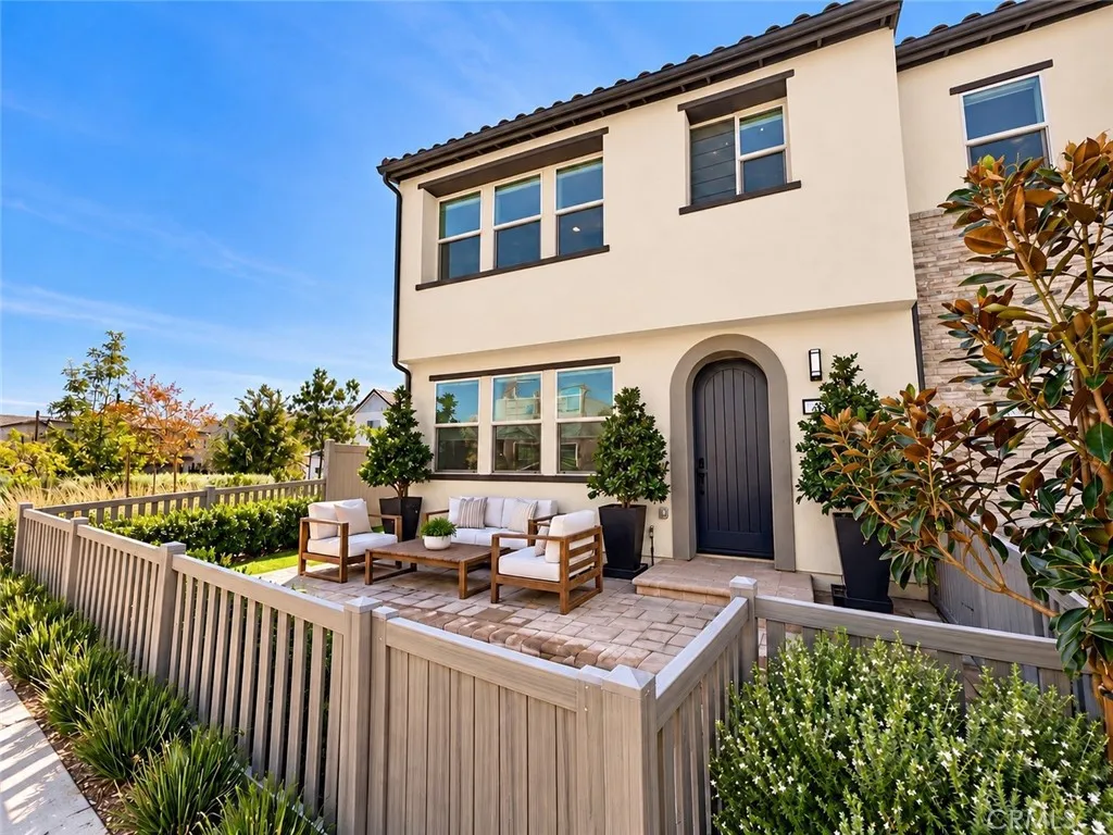 556 Hazel Drive — photo