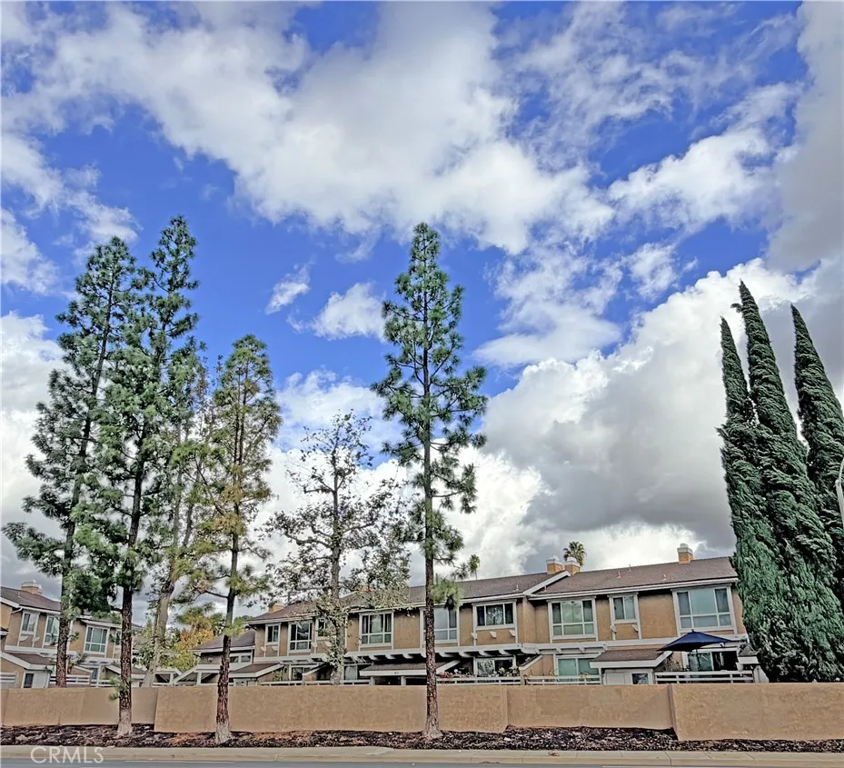 917 W Imperial Highway Unit H — photo