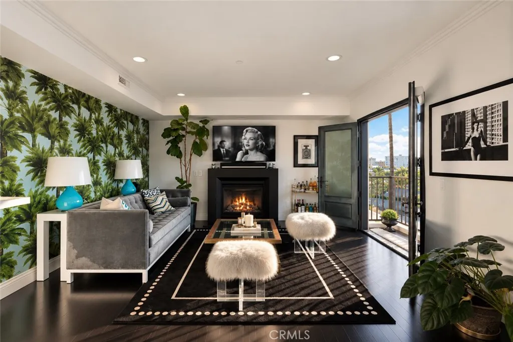 718 N Croft Avenue Unit Ph1 — photo