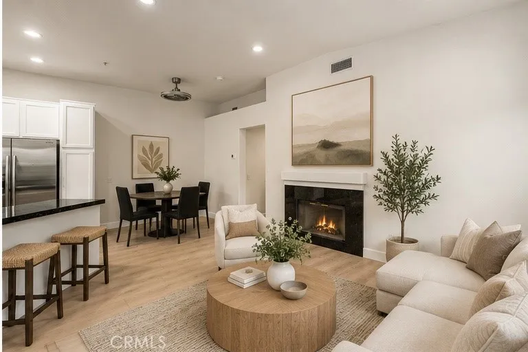 274 California Court — photo