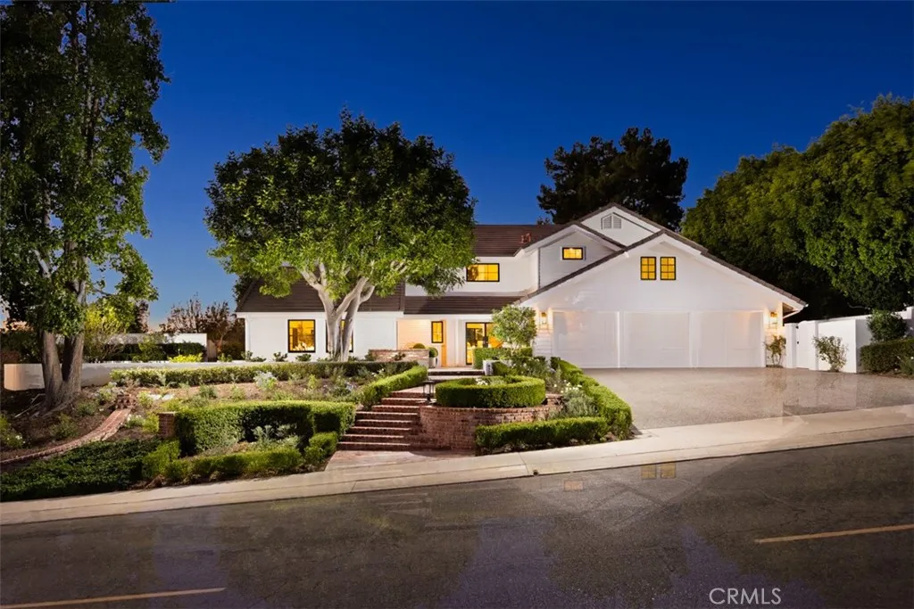 25181 Mustang Drive — photo