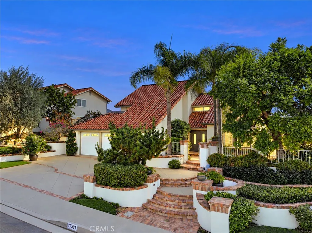 27391 Valderas — photo