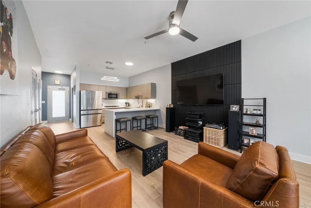 435 W Center Street Promenade Unit 221 — photo