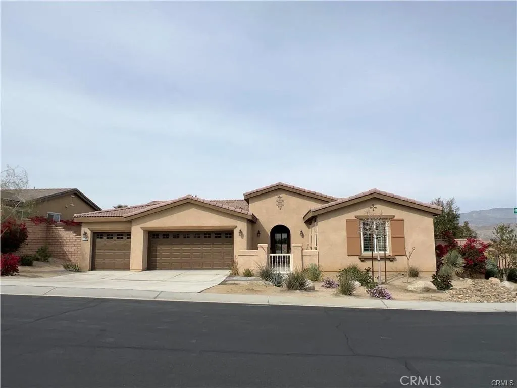 73720 Vermeer Way — photo
