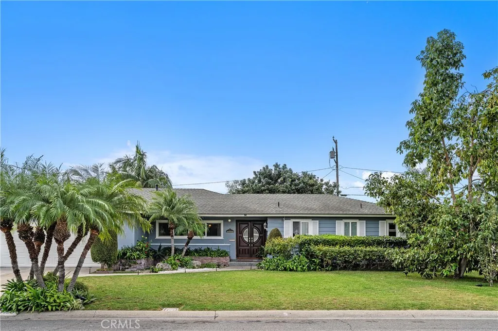 1450 W Wedgewood — photo