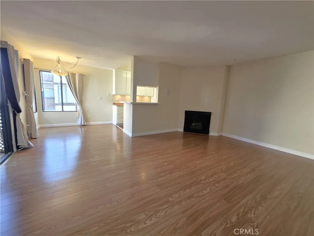 515 N Jackson Unit 311 — photo
