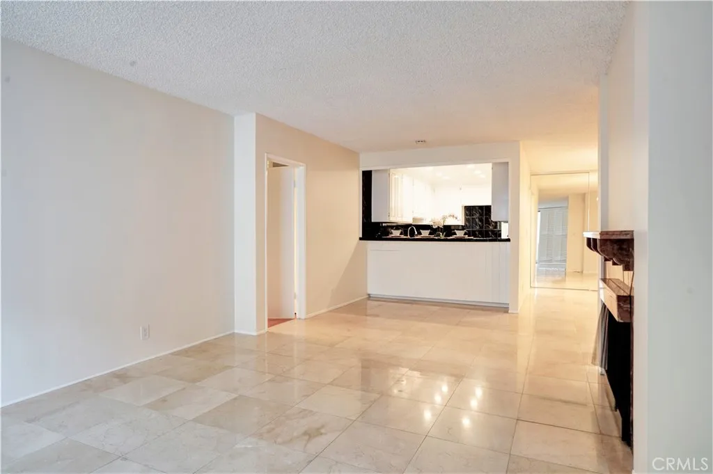 1250 S Beverly Glen Boulevard Unit 309 — photo