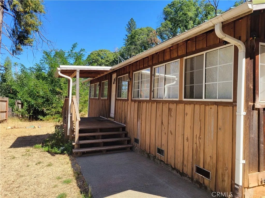 300 Bald Rock Road — photo