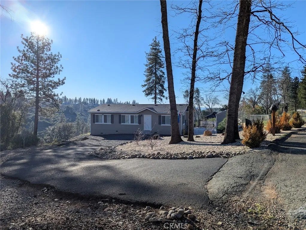 1658 Jaramillo — photo