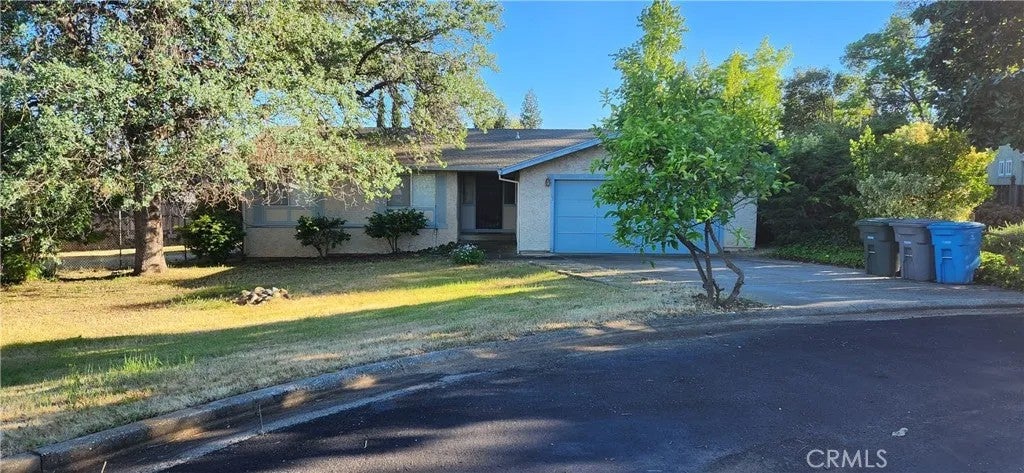 7 Fernbach Court — photo