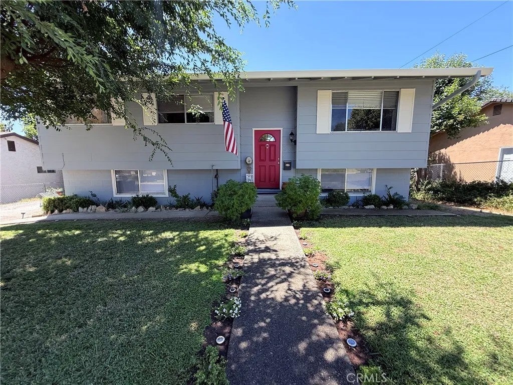 23 Las Plumas Way — photo
