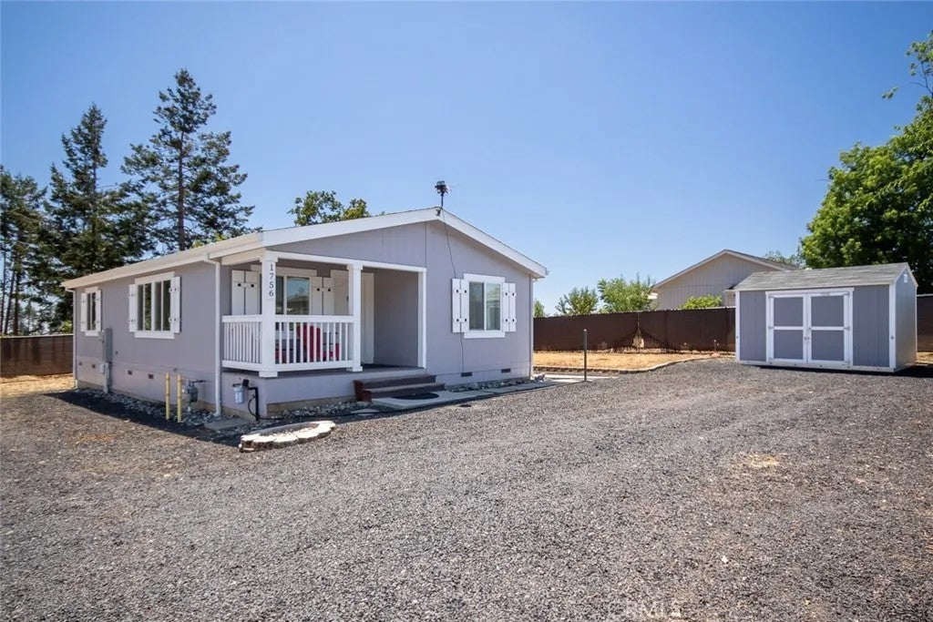 1756 Sunrise Lane — photo