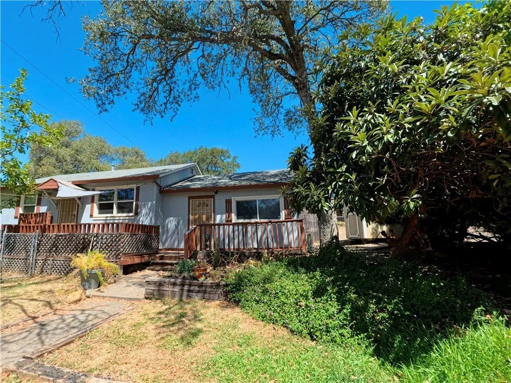22 Roble — photo