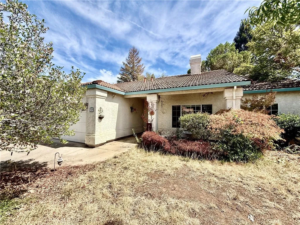 359 Saint Augustine Drive, Chico, CA 95928 — photo 2