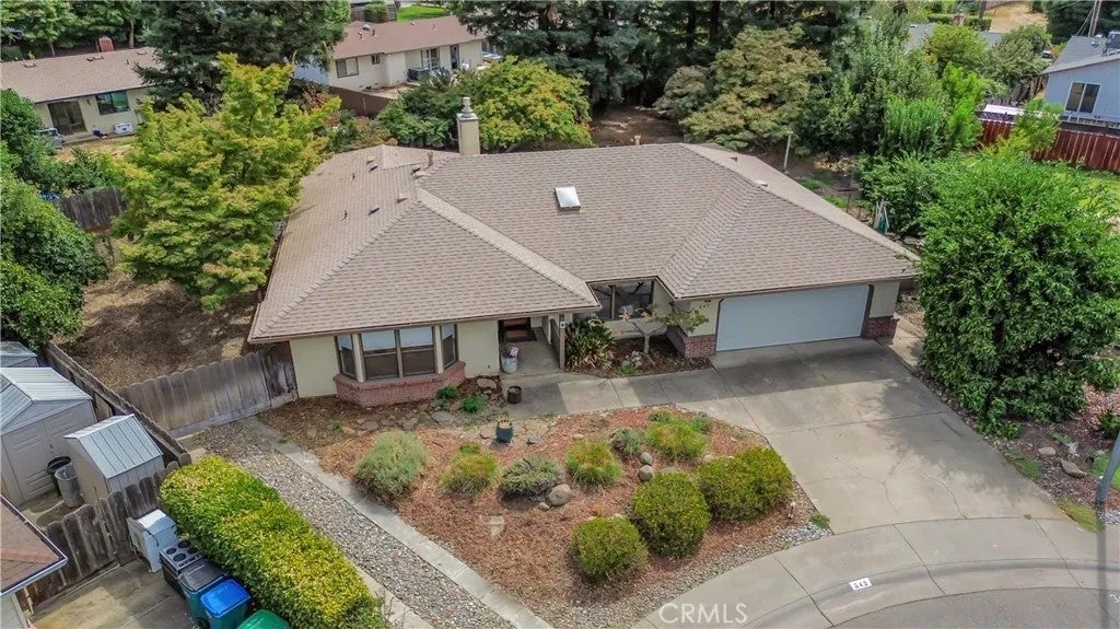 645 Black Oak Drive — photo