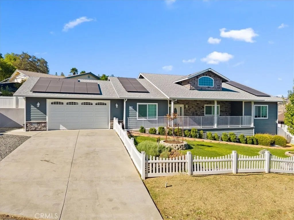 5411 Sugarloaf Court — photo