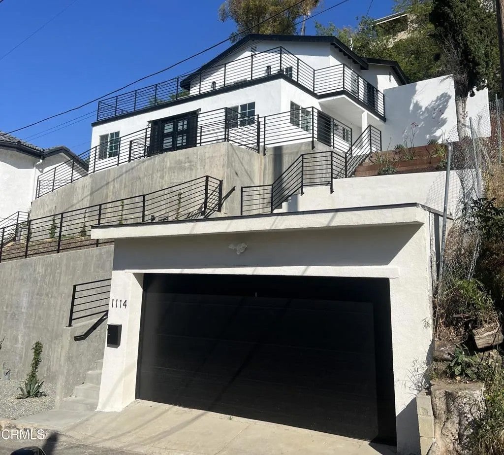 1114 Oban Drive — photo