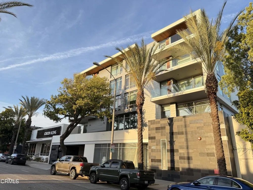 482 S Arroyo 410 — photo