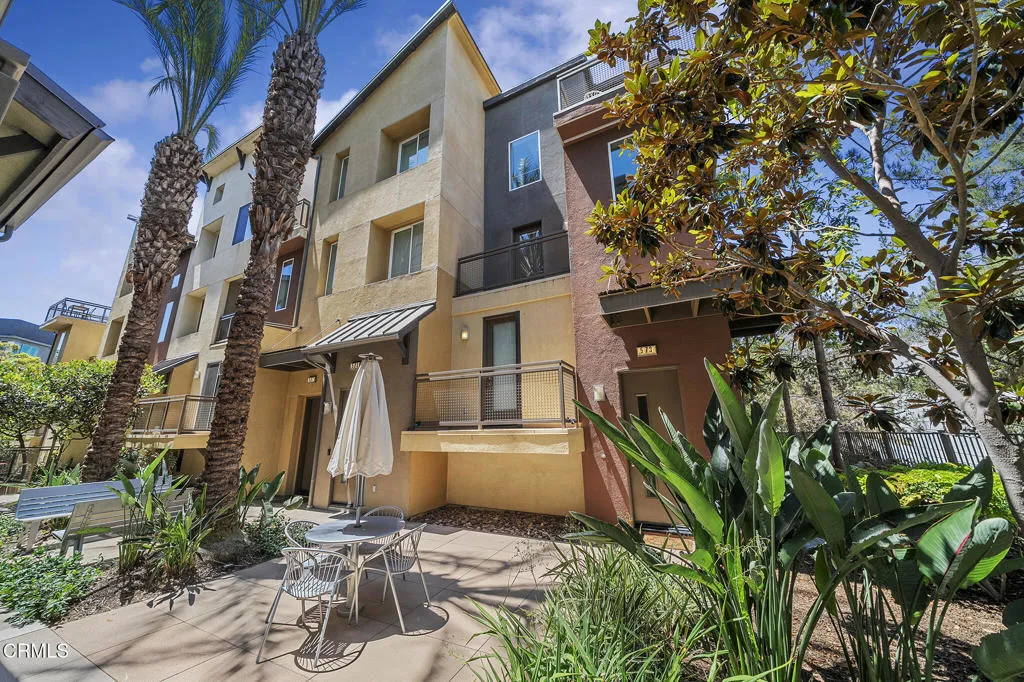 573 Rockefeller, Irvine, CA 92612 — photo 3