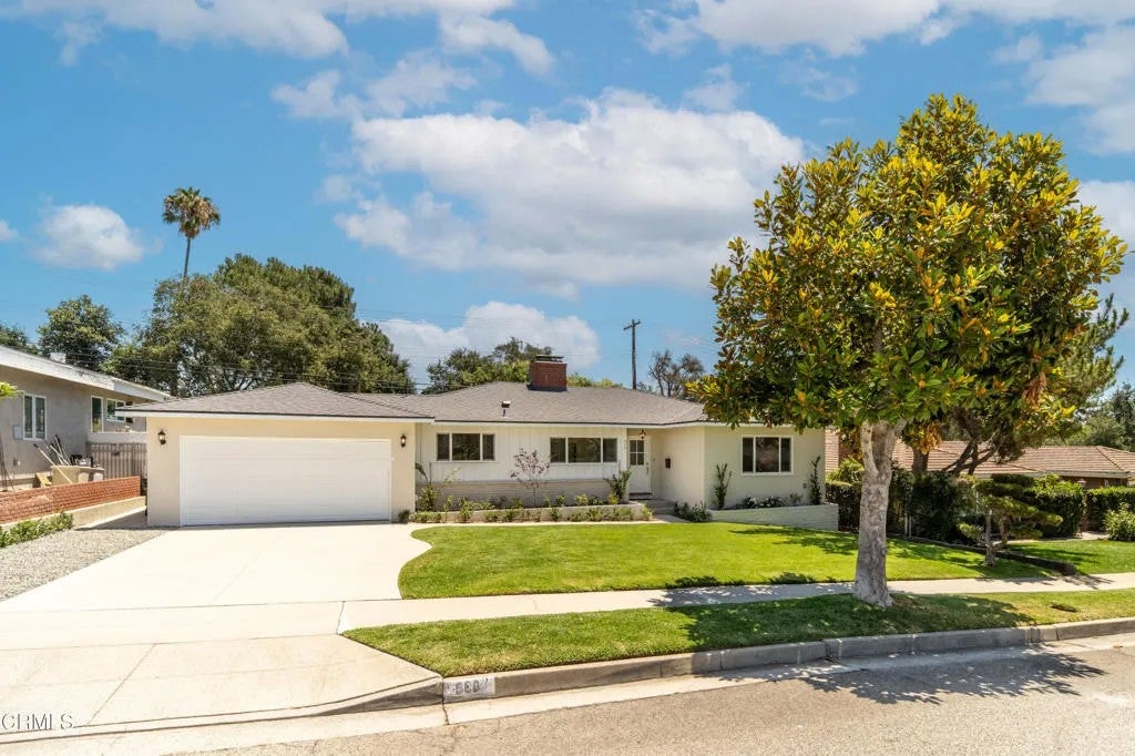 960 Crestview Drive — photo