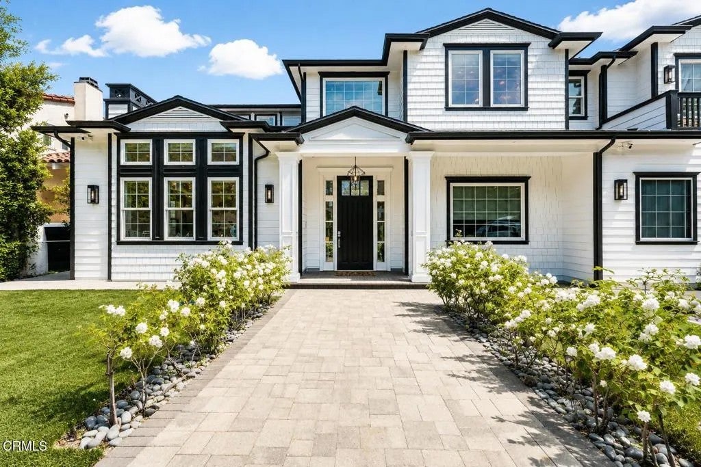 10331 Valley Spring Lane — photo