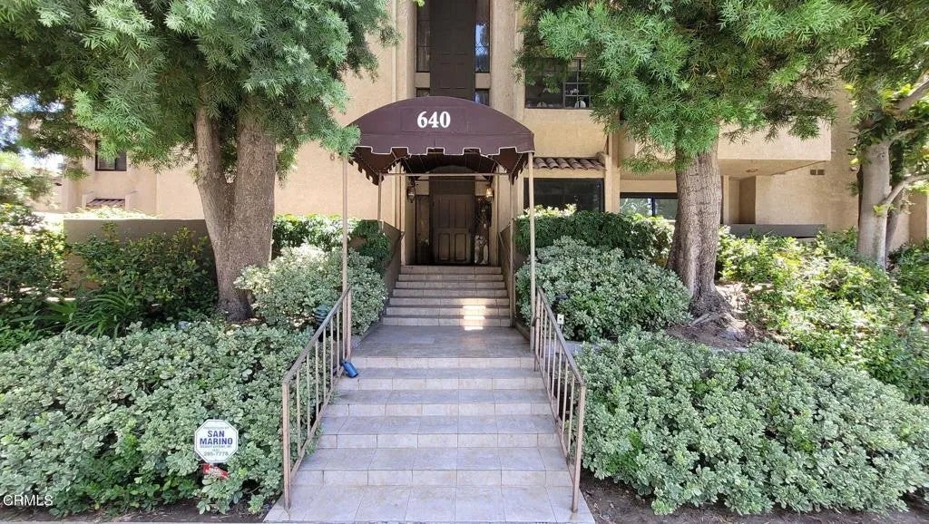 640 S Lake 204 — photo