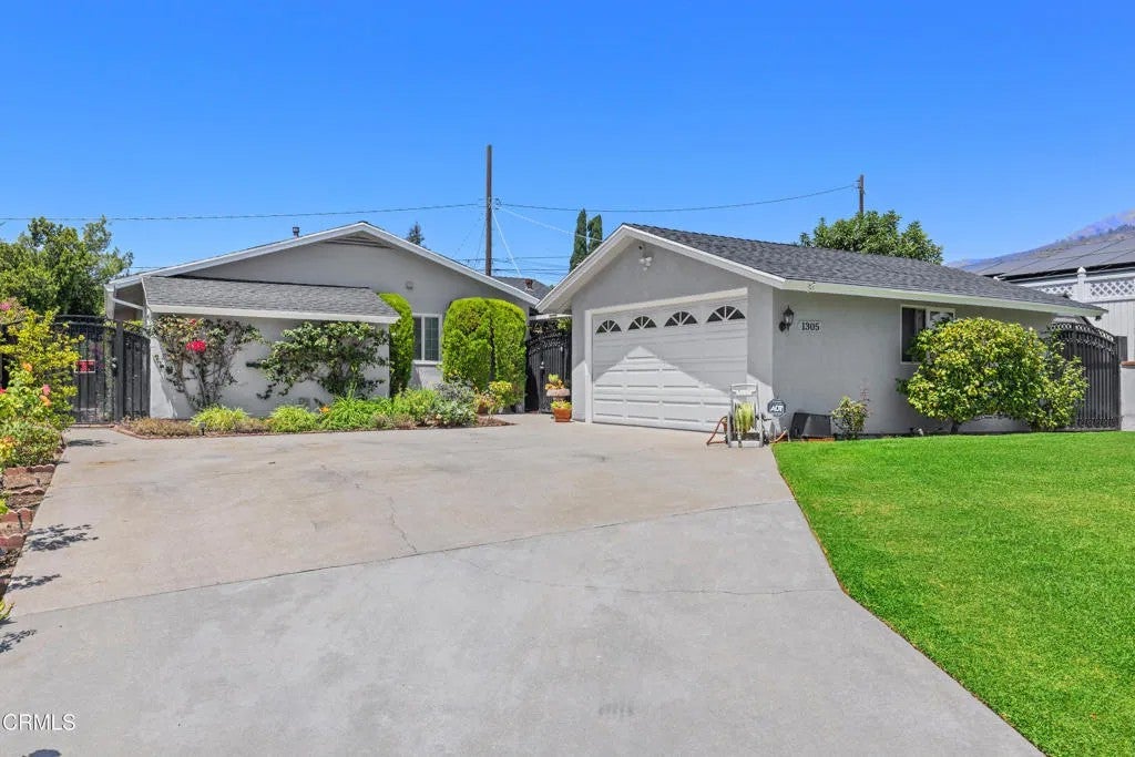 1305 Valley View Avenue — photo