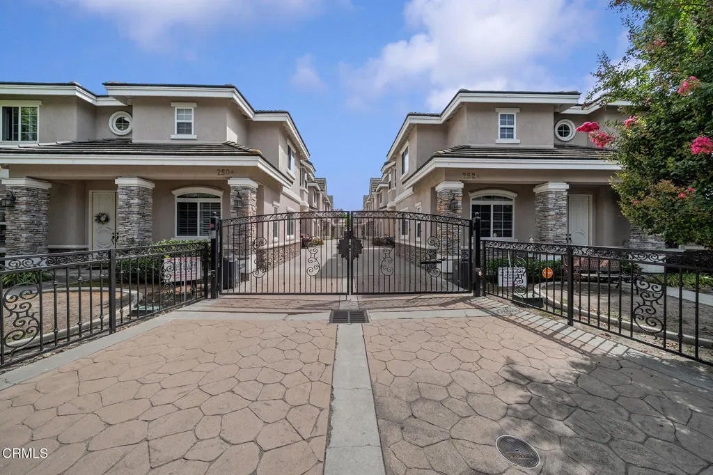 752 W Walnut Avenue D — photo