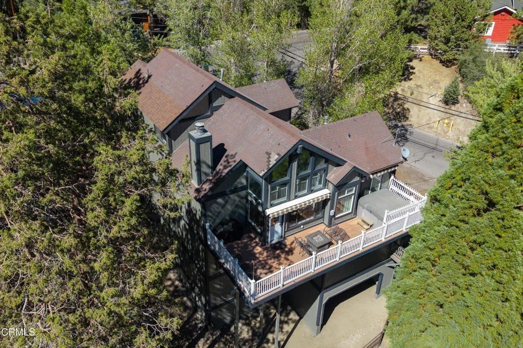568 Silver Tip Drive — photo