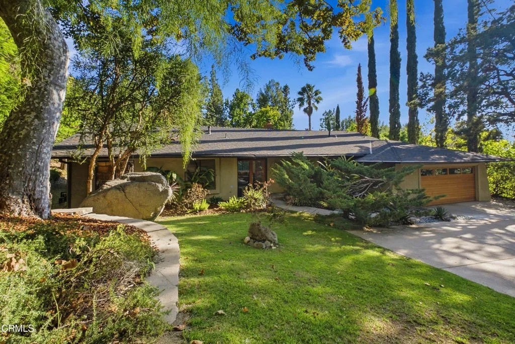 3616 E Chevy Chase Drive — photo