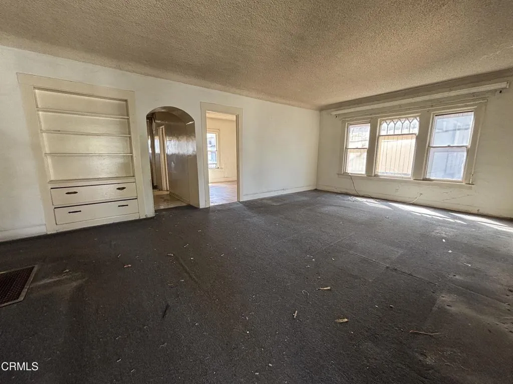 1008 E Windsor Road, Glendale, CA 91205 — photo 2