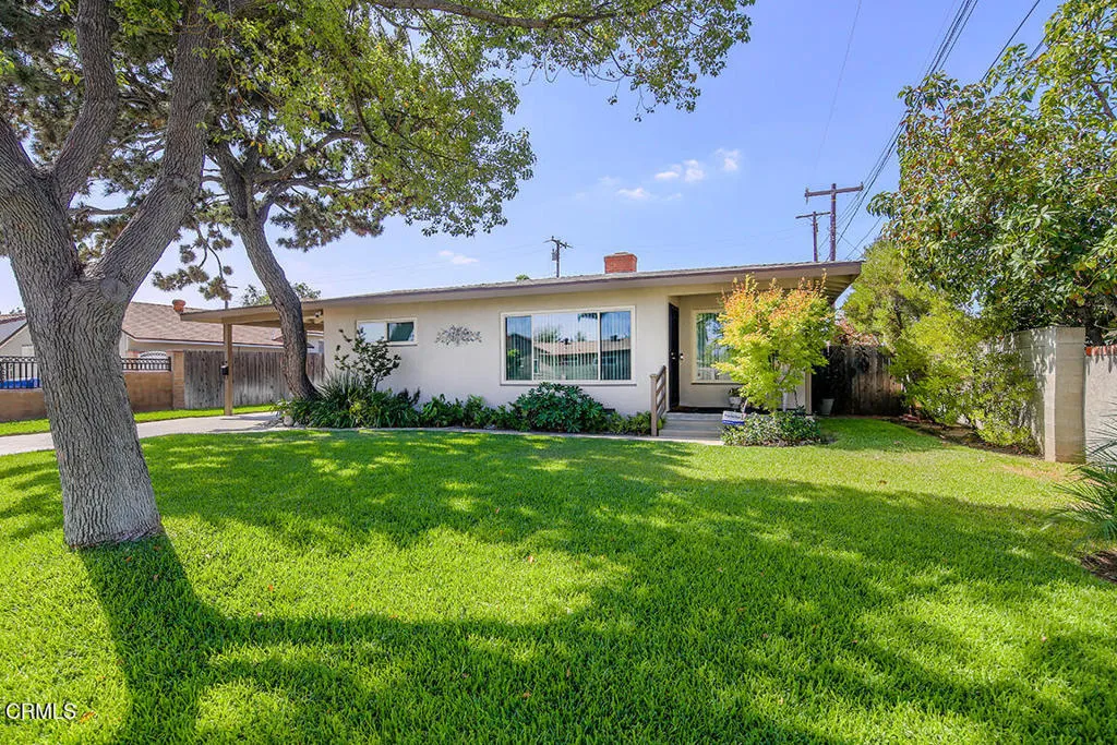 2326 W Clydewood Avenue — photo