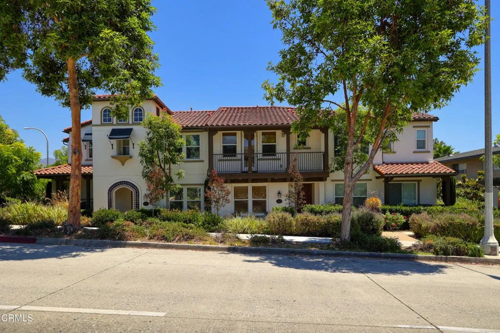281 N Mar Vista Unit 14 — photo