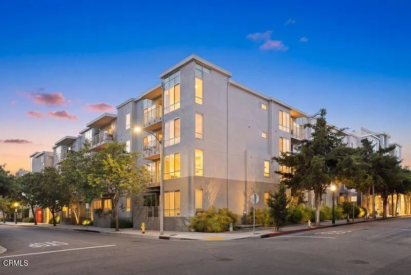 111 S De Lacey Avenue Unit 409 — photo