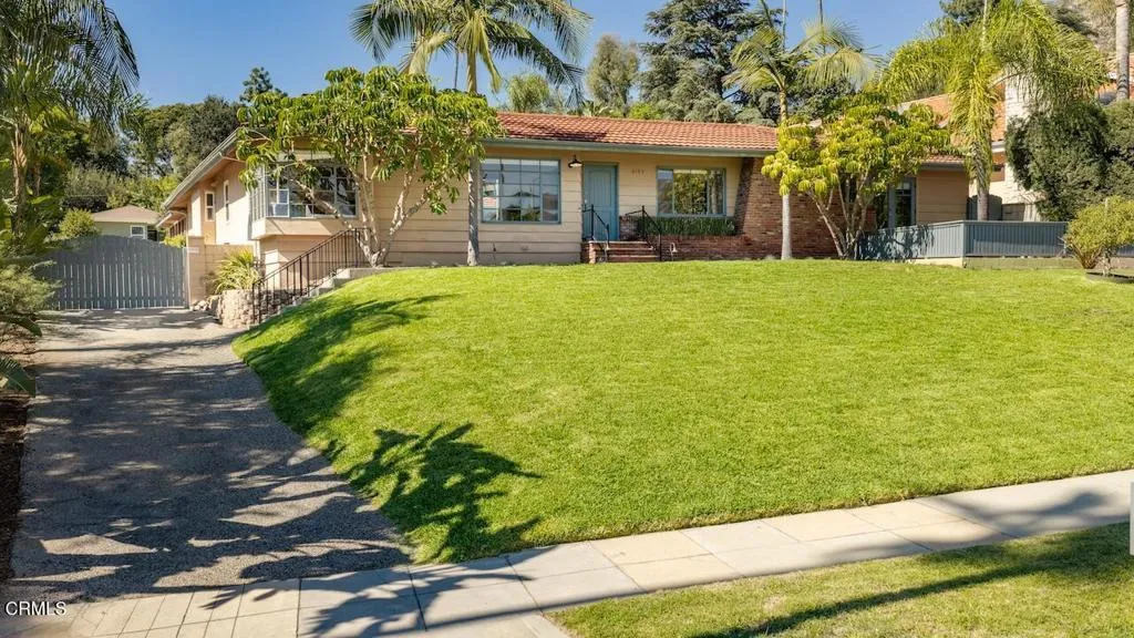 2195 Mendocino Lane — photo