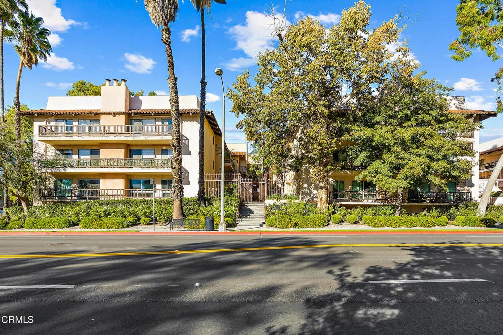 1127 E Del Mar Boulevard Unit 236 — photo